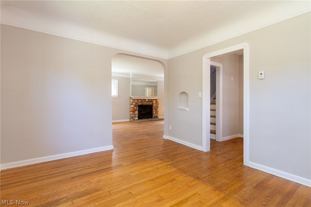 1020 Pennfield Road Cleveland, OH 44121 - Photo 17 of 35