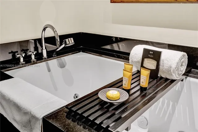 $2,375,000 | 101 20th Street, Unit 1803, Miami Beach, FL 33139