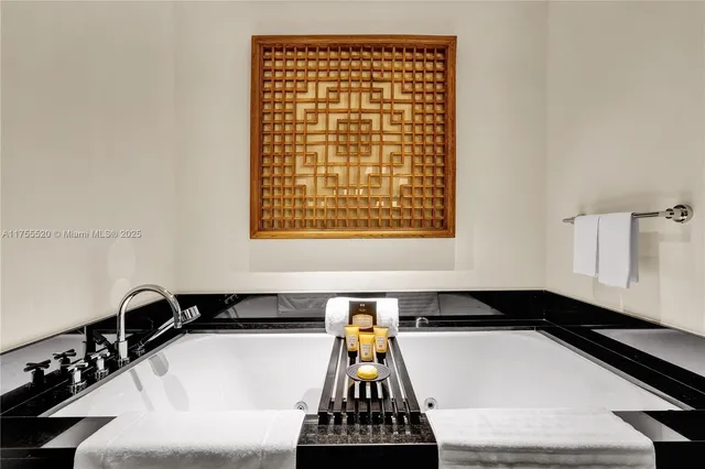 $2,375,000 | 101 20th Street, Unit 1803, Miami Beach, FL 33139