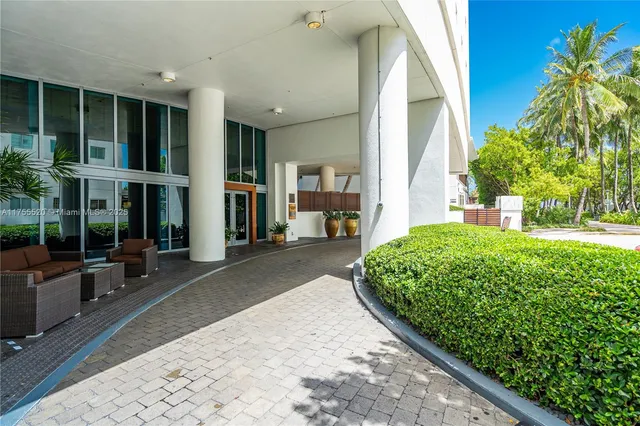 $2,375,000 | 101 20th Street, Unit 1803, Miami Beach, FL 33139