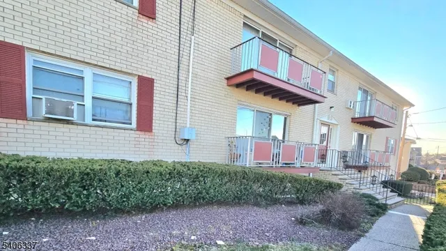 $295,000 | 290 Hoover Avenue, Unit 9, Bloomfield, NJ 07003