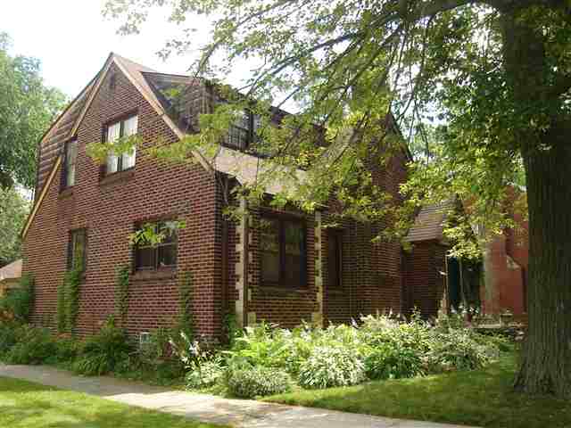 1788 Prestwick Road Grosse Pointe, MI 48236 - Photo 16 of 16 31012083-15.JPG