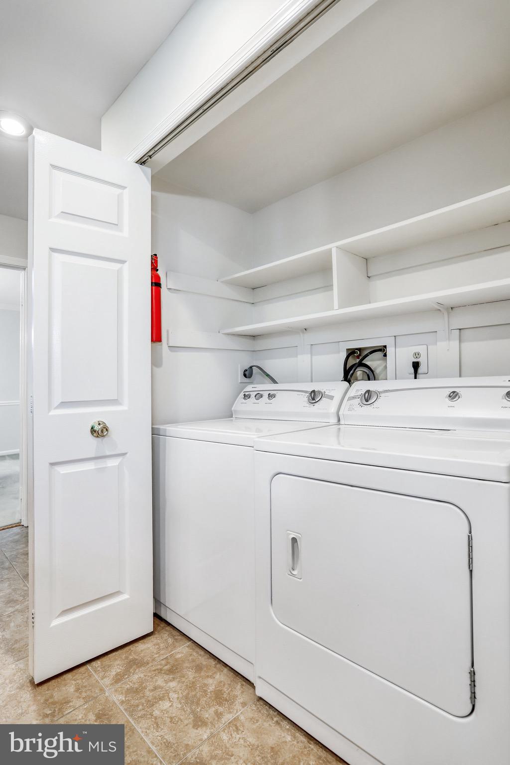 7852 Roundabout Way Springfield, VA 22153 - Photo 27 of 59 Extra Shelving