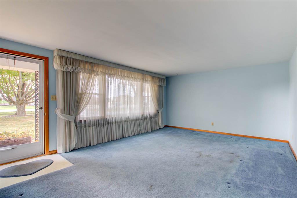 660 North Pendleton Avenue Pendleton, IN 46064 - Photo 3 of 30 Gallery Image 3