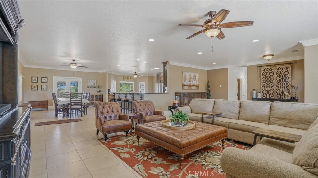 16025 Perry Heights Drive Riverside, CA 92504 - Photo 32 of 105 Living Room
