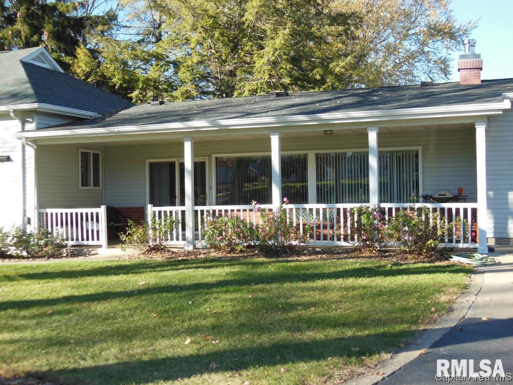 402 South Main Street Athens, IL 62613 - Photo 6 of 11 Gallery Image 6