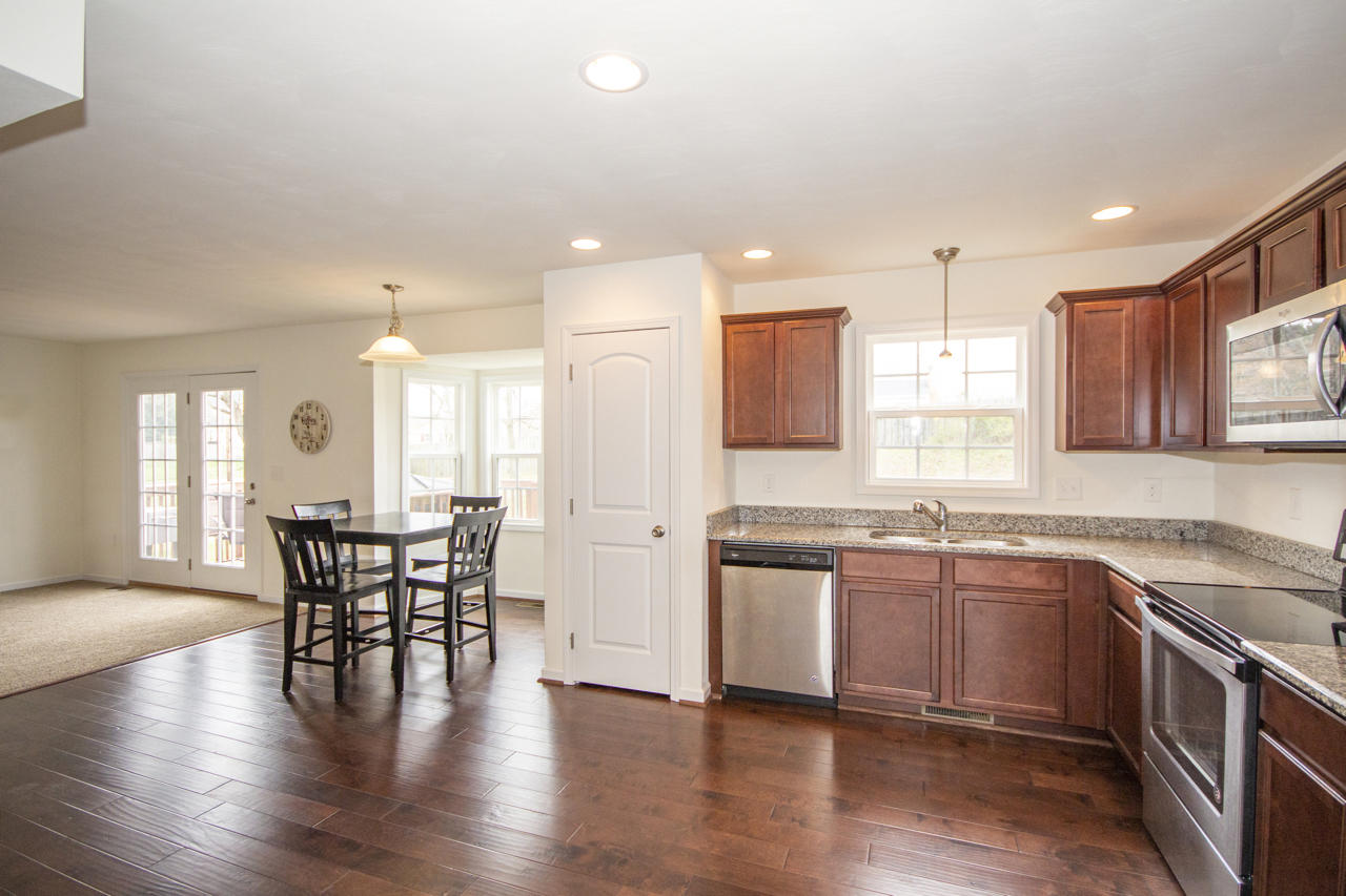 506 Cambridge Ct Road Vinton, VA 24179 - Photo 20 of 29 Cambridge - 24