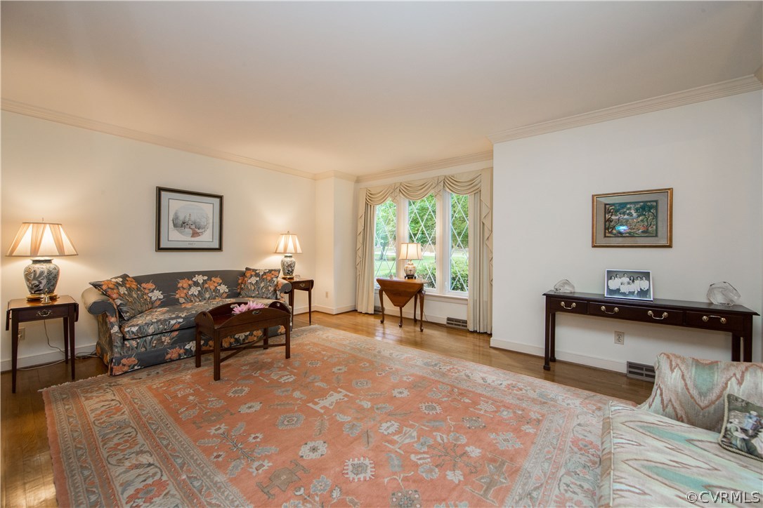 13639 Solstice Cl Midlothian, VA 23113 - Photo 4 of 46 a living room with furniture window and a table