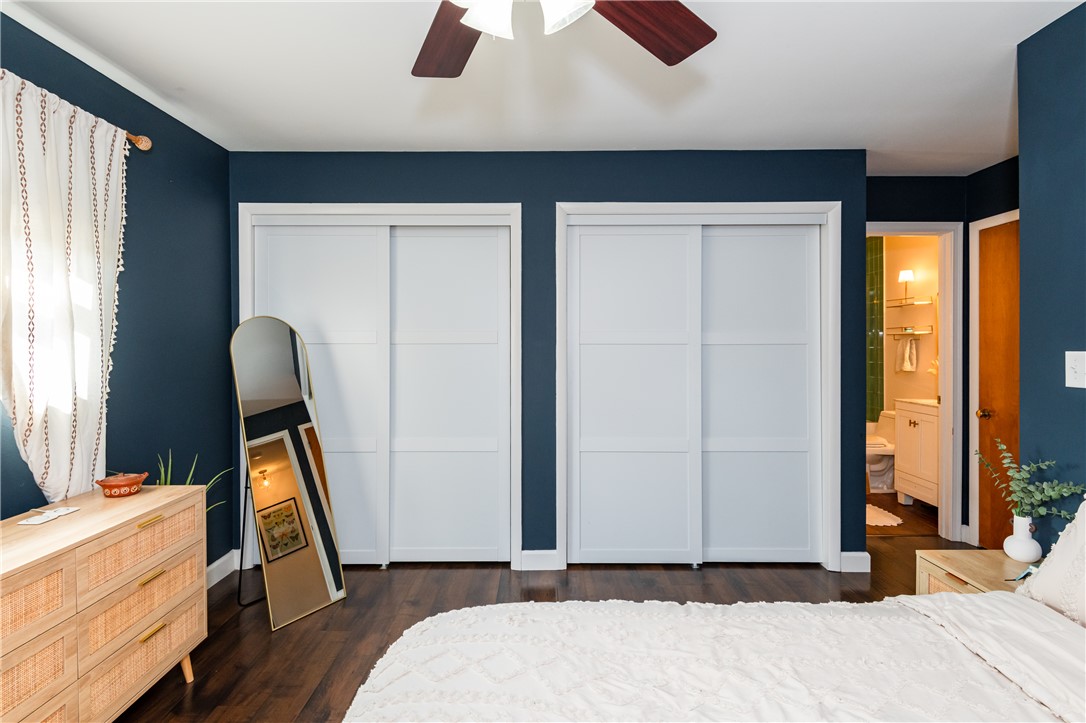 4102 Ridgetop Drive Bellbrook, OH 45305 - Photo 17 of 33 This cozy bedroom offers convenient closet storage and an adjacent well-appointed bathroom.