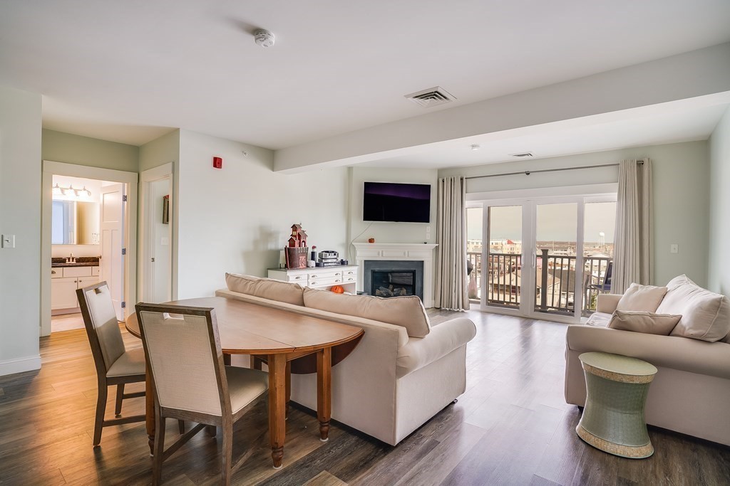 20 N Street, Unit 404 Hampton, NH 03842 - Photo 14 of 41 Gallery Image 14