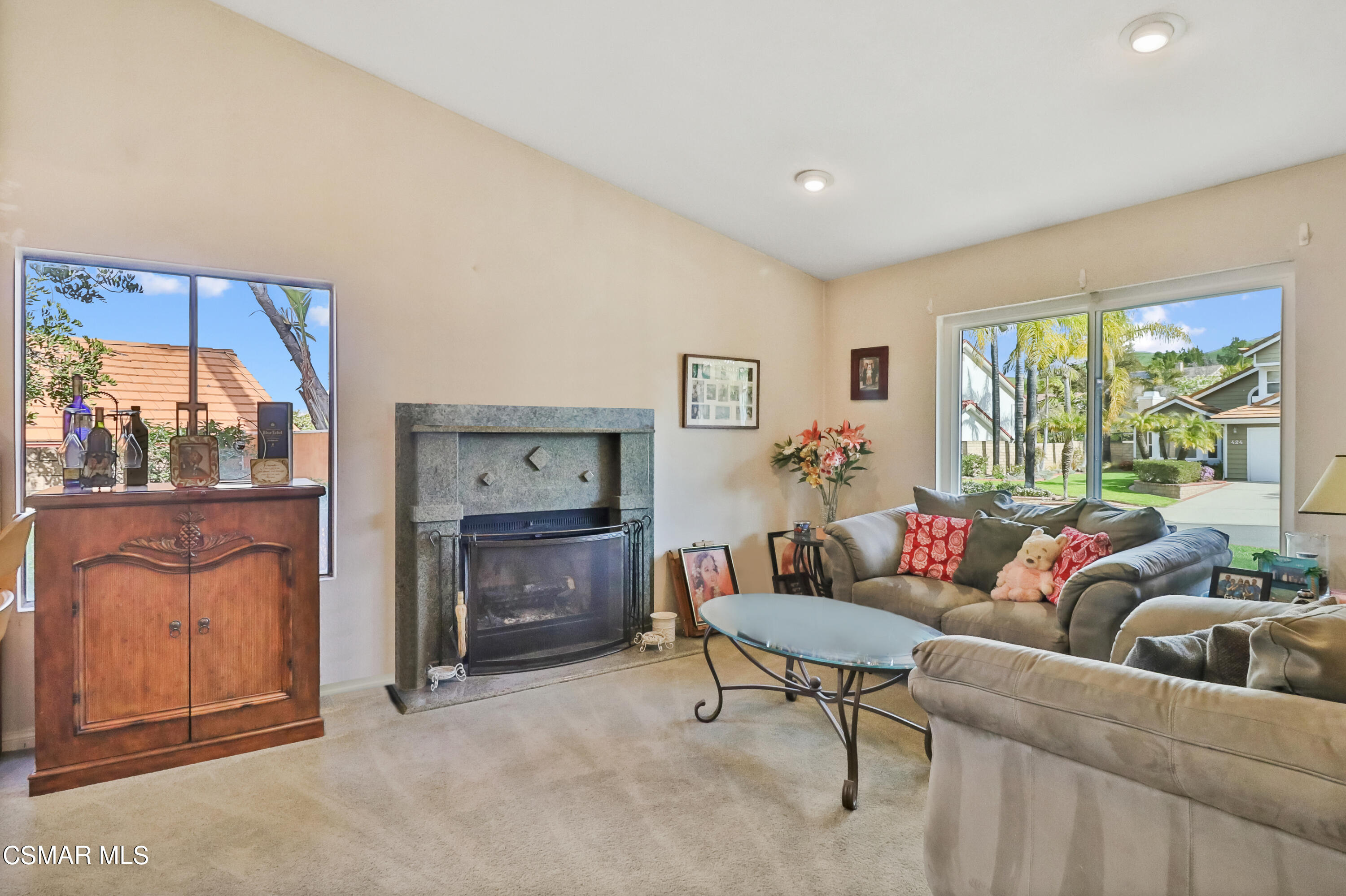 423 Appleton Road Simi Valley, CA 93065 - Photo 3 of 25 IMG_8383 v2