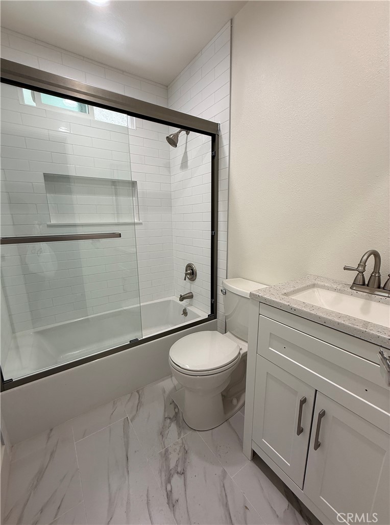 16752 Sims Lane, Unit A Huntington Beach, CA 92649 - Photo 4 of 4 Bath 2