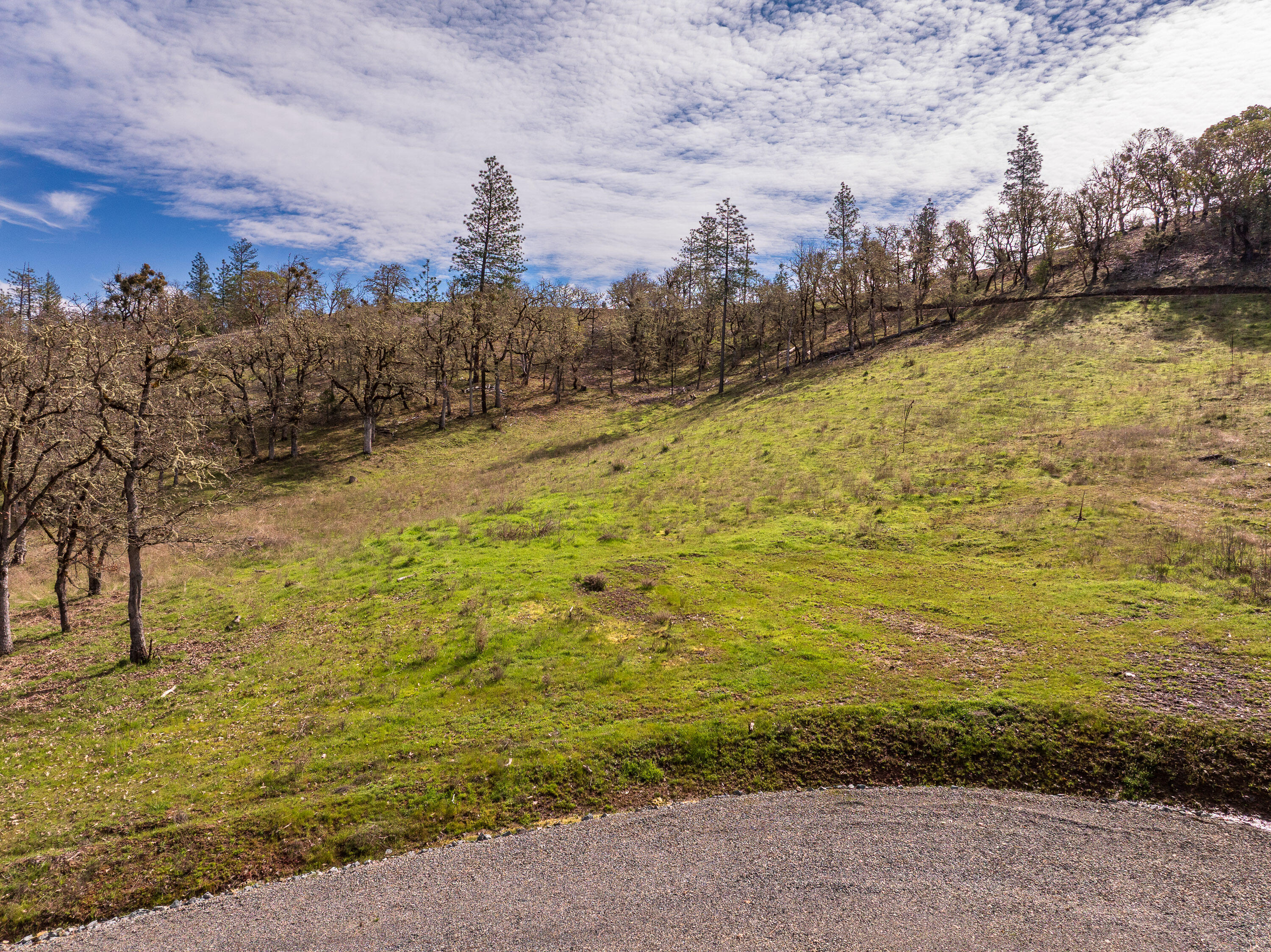 Messinger Road, Unit 300 Williams, OR 97544 - Photo 7 of 11 a view of an ocean view