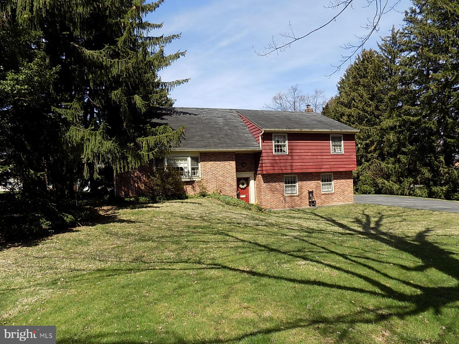 216 Haines Road York, PA 17402 - Photo 2 of 35 Gallery Image 2
