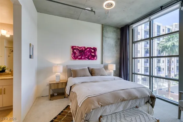 $2,000 | 353 East Bonneville Avenue, Unit 343, Las Vegas, NV 89101