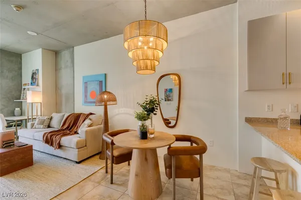 $2,000 | 353 East Bonneville Avenue, Unit 343, Las Vegas, NV 89101