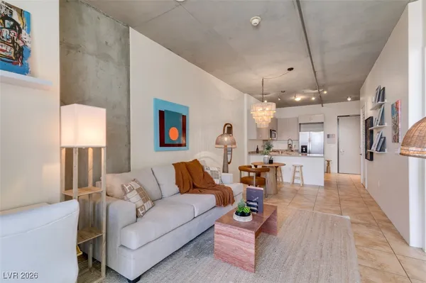 $2,000 | 353 East Bonneville Avenue, Unit 343, Las Vegas, NV 89101