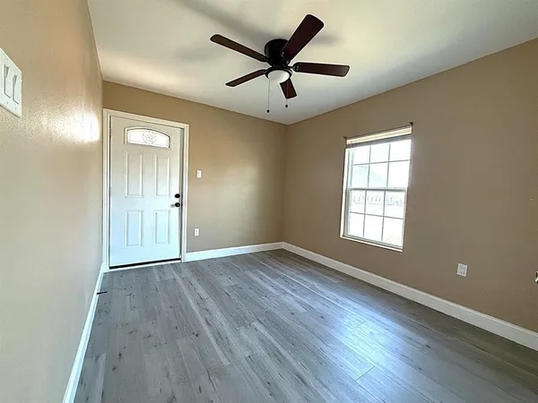 $1,700 | 2406 South Marsalis Avenue, Dallas, TX 75216