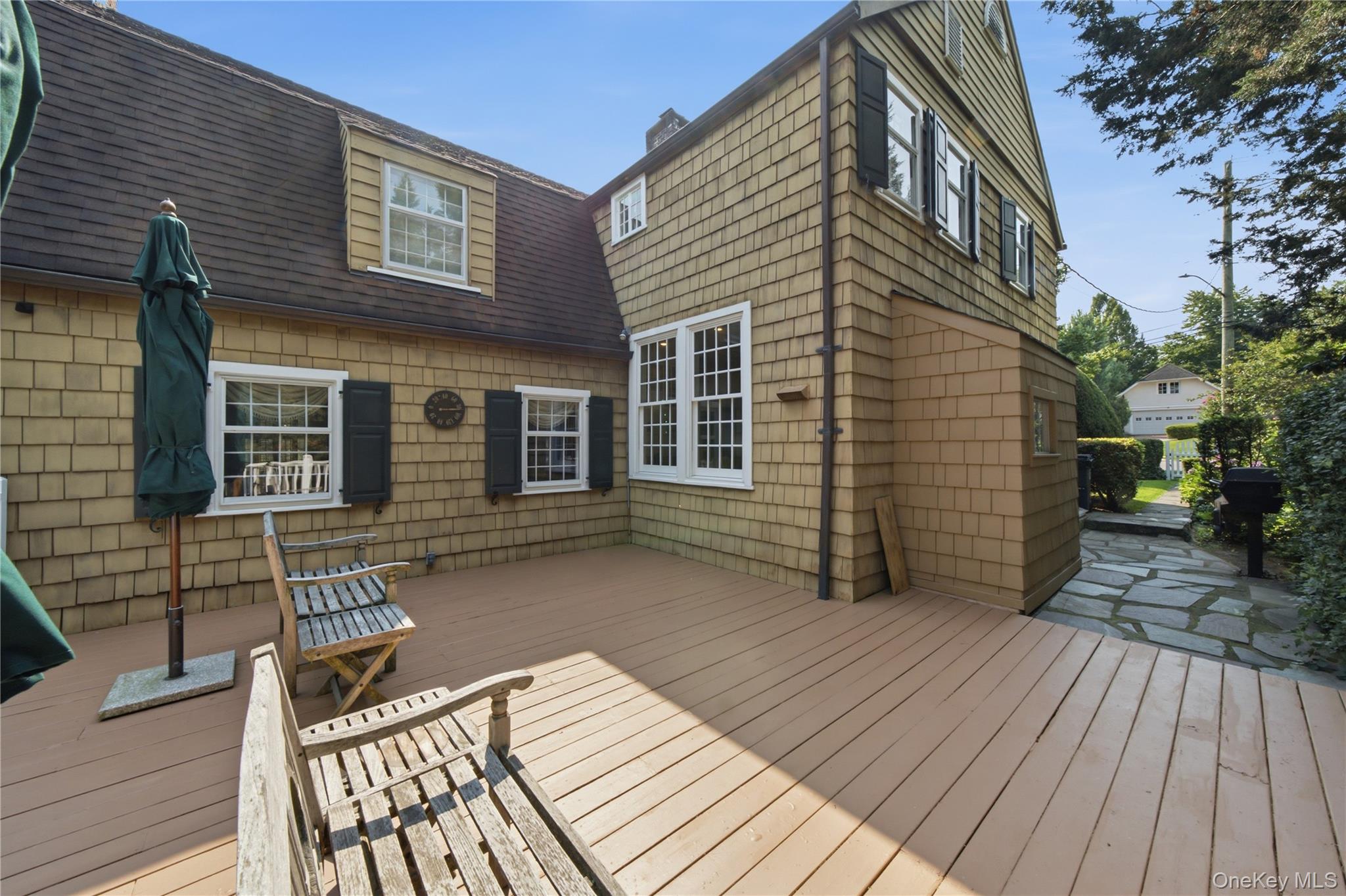 255 Manor Road Queens, NY 11363 - Photo 32 of 44 Gallery Image 32