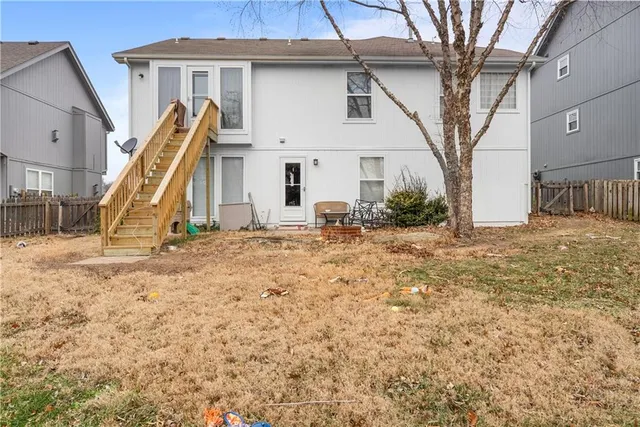 $370,000 | 21135 West 120th Terrace, Olathe, KS 66061