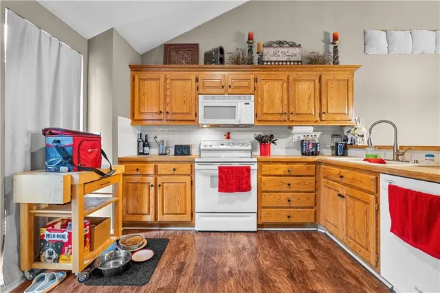 $370,000 | 21135 West 120th Terrace, Olathe, KS 66061