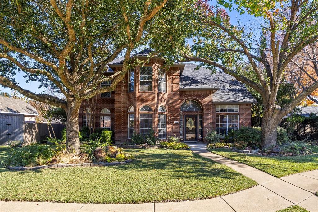 7410 Arborside Drive Rowlett, TX 75089 - Photo 2 of 39 Stunning curb appeal is a plus!