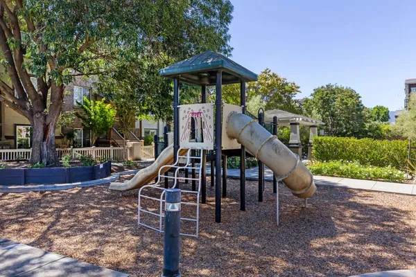 $1,448,000 | 30 Royal Oak Court, Mountain View, CA 94040