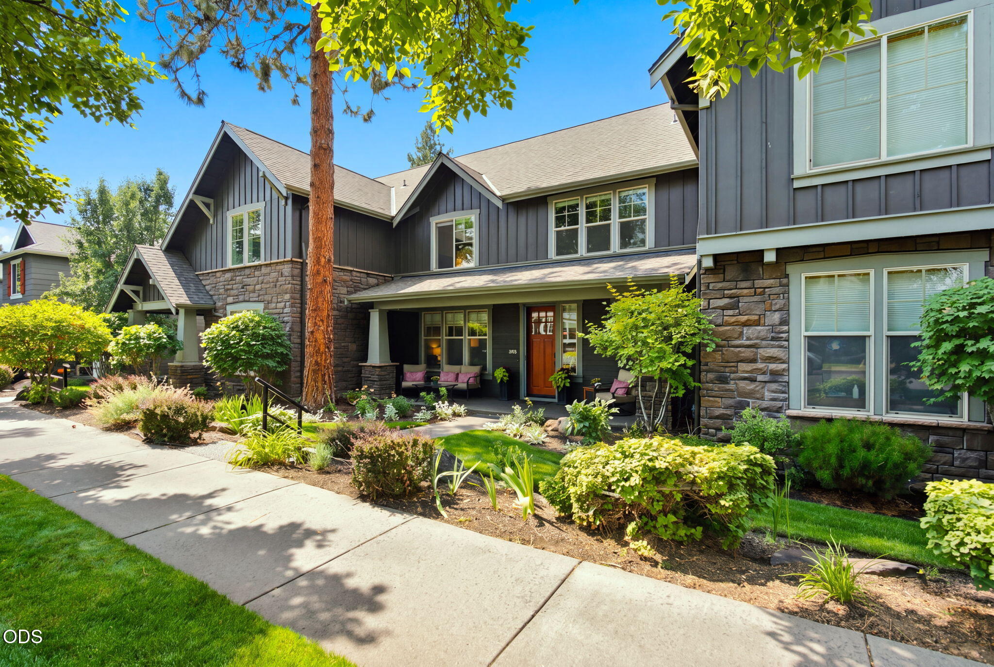 1683 Northwest Lewis Street Bend, OR 97703 - Photo 2 of 45 Gallery Image 2