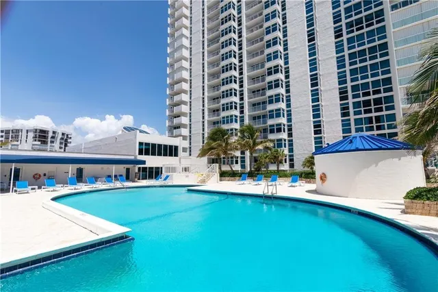 $886,000 | 1360 South Ocean Boulevard, Unit 1407, Pompano Beach, FL 33062