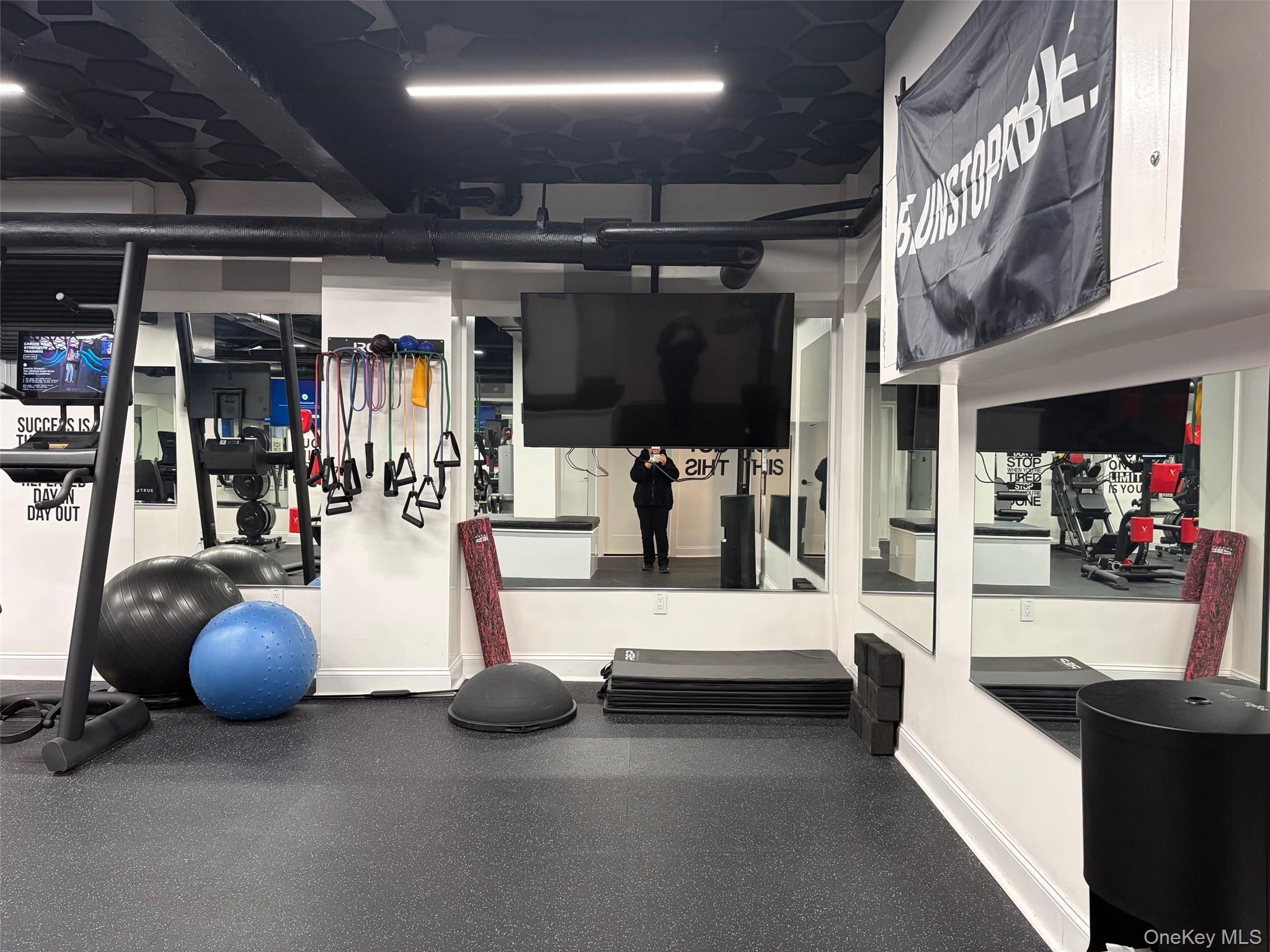 210 Pelham Road, Unit 5L New Rochelle, NY 10805 - Photo 8 of 18