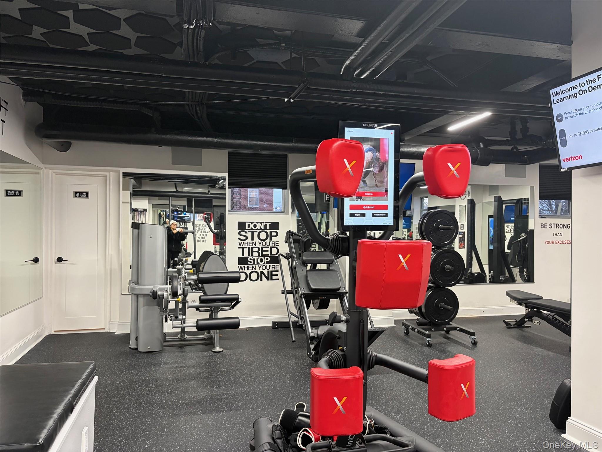 210 Pelham Road, Unit 5L New Rochelle, NY 10805 - Photo 9 of 18