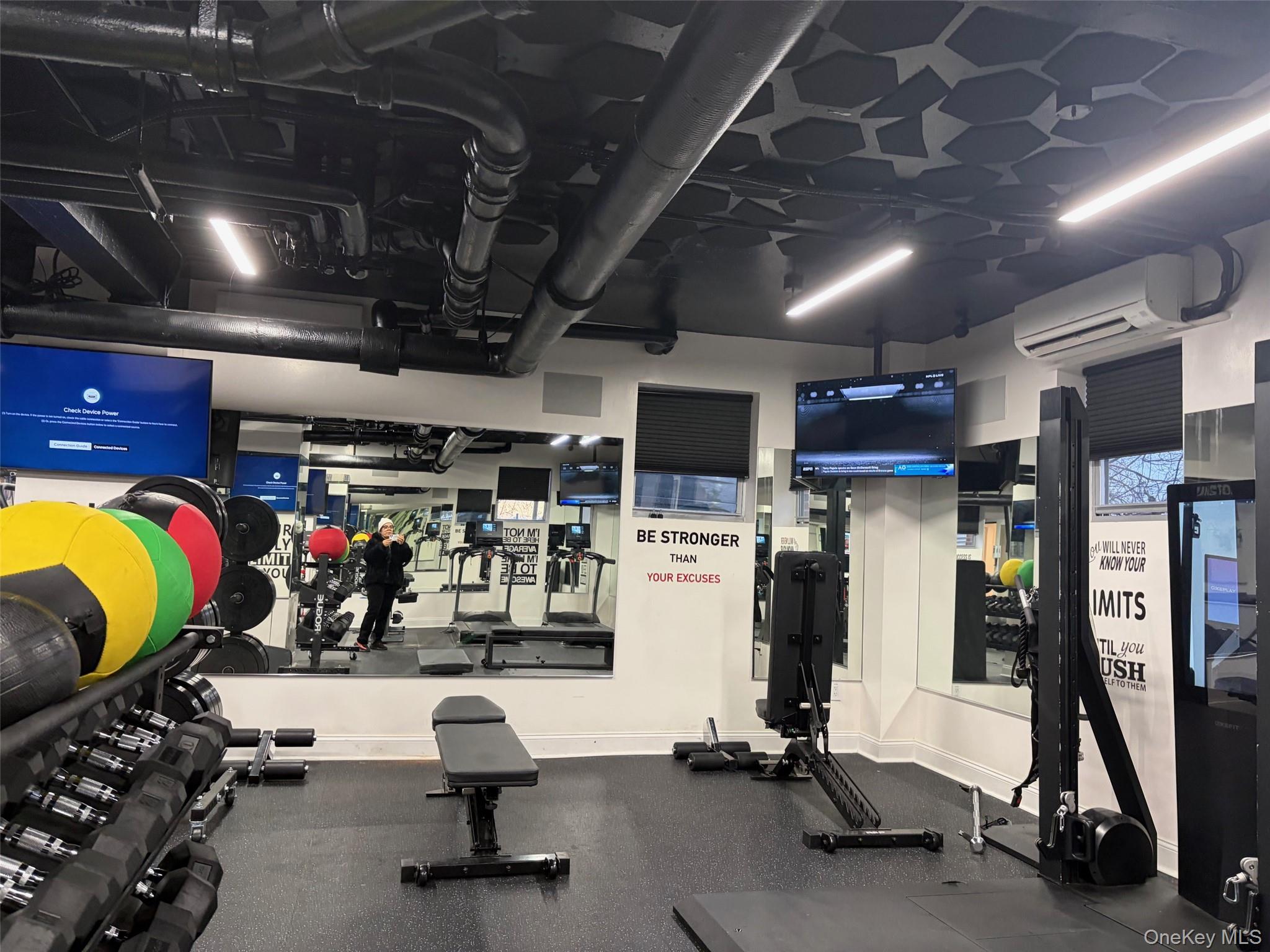 210 Pelham Road, Unit 5L New Rochelle, NY 10805 - Photo 10 of 18