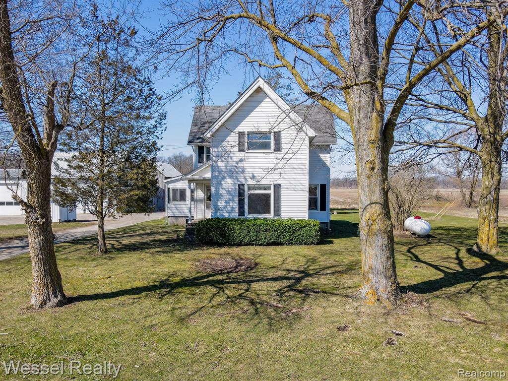 72121 McFadden Road Armada, MI 48005 - Photo 3 of 47