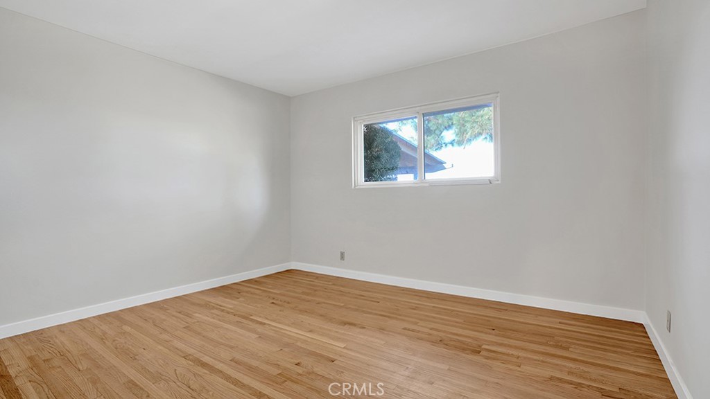 5537 Stardust Road La Canada Flintridge, CA 91011 - Photo 16 of 28