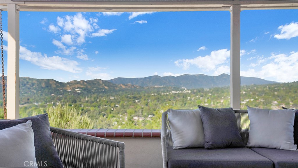 5537 Stardust Road La Canada Flintridge, CA 91011 - Photo 22 of 28