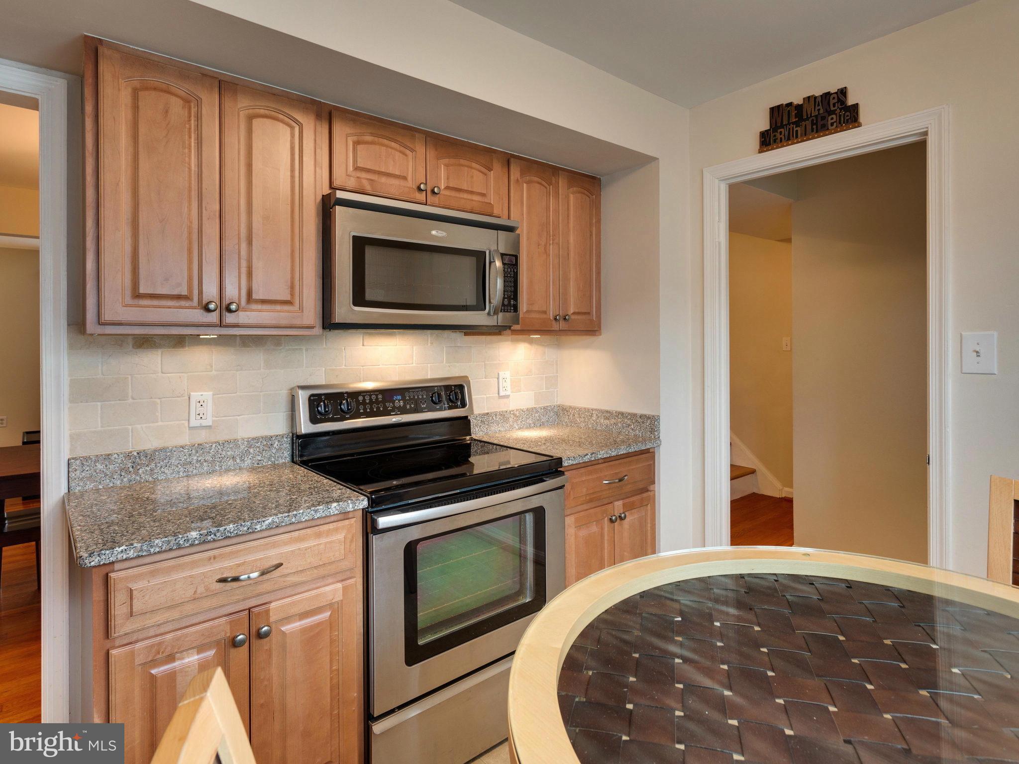 7019 Leestone Street Springfield, VA 22151 - Photo 13 of 30 Kitchen