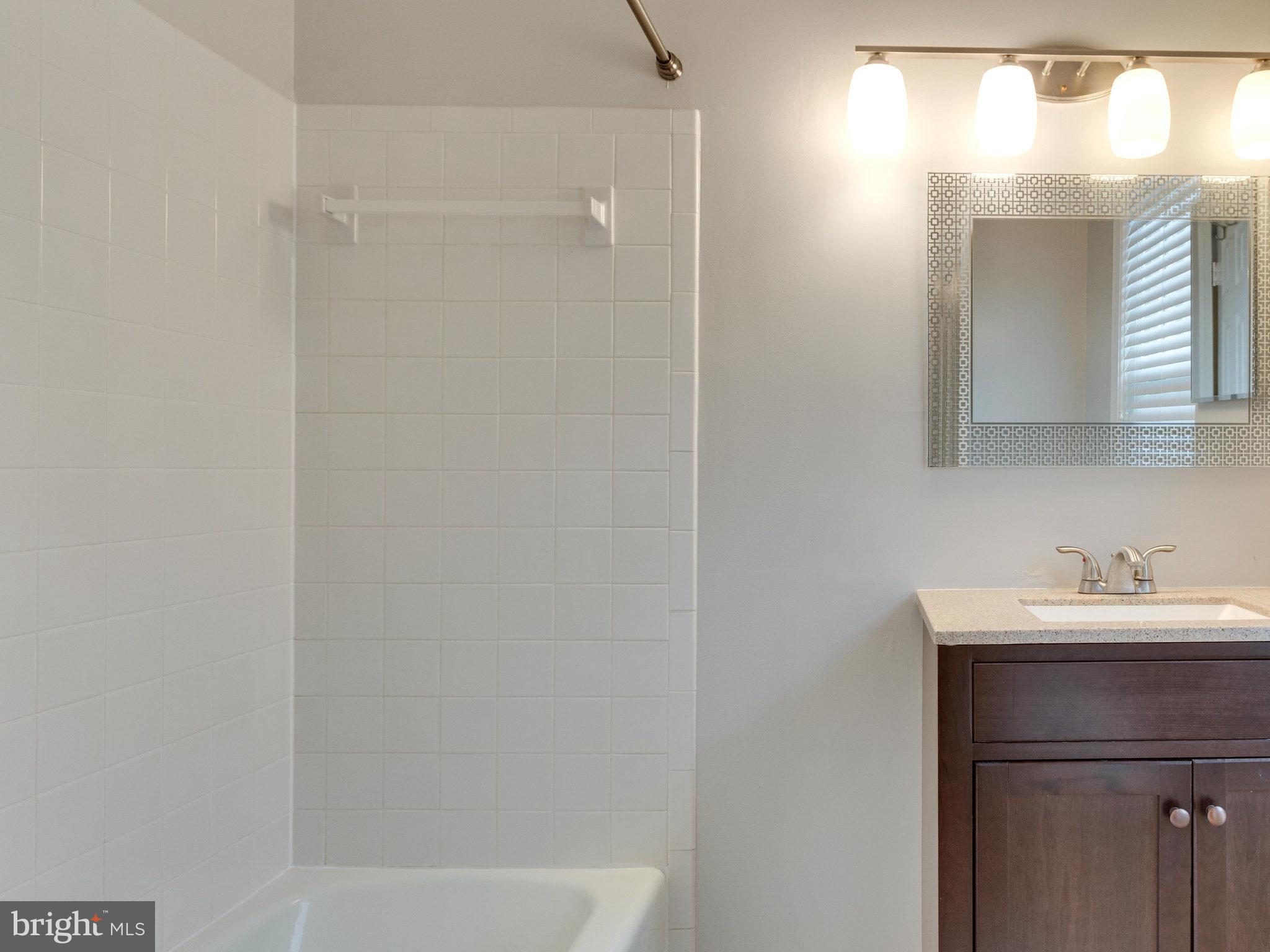 7019 Leestone Street Springfield, VA 22151 - Photo 20 of 30 Bath (Master)