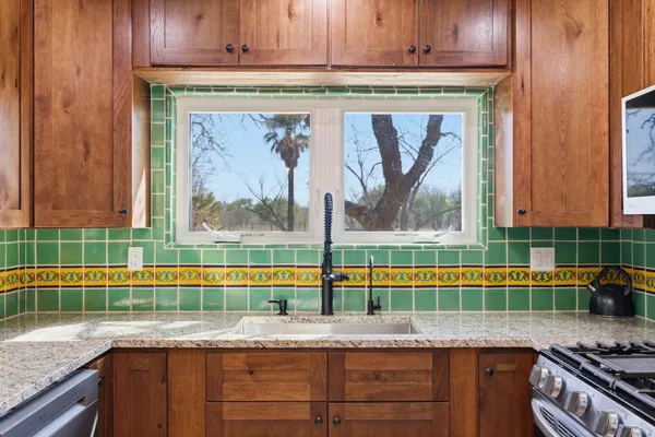 $1,500,000 | 18335 Farm To Market Road 86, Dale, TX 78616