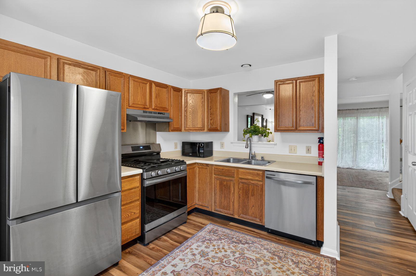 6650 Ridgeborne Drive Baltimore, MD 21237 - Photo 4 of 15