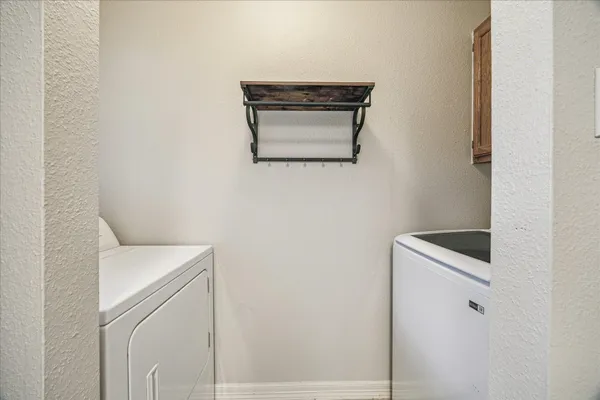 $99,999 | 14777 Wunderlich Drive, Unit 1512, Houston, TX 77069