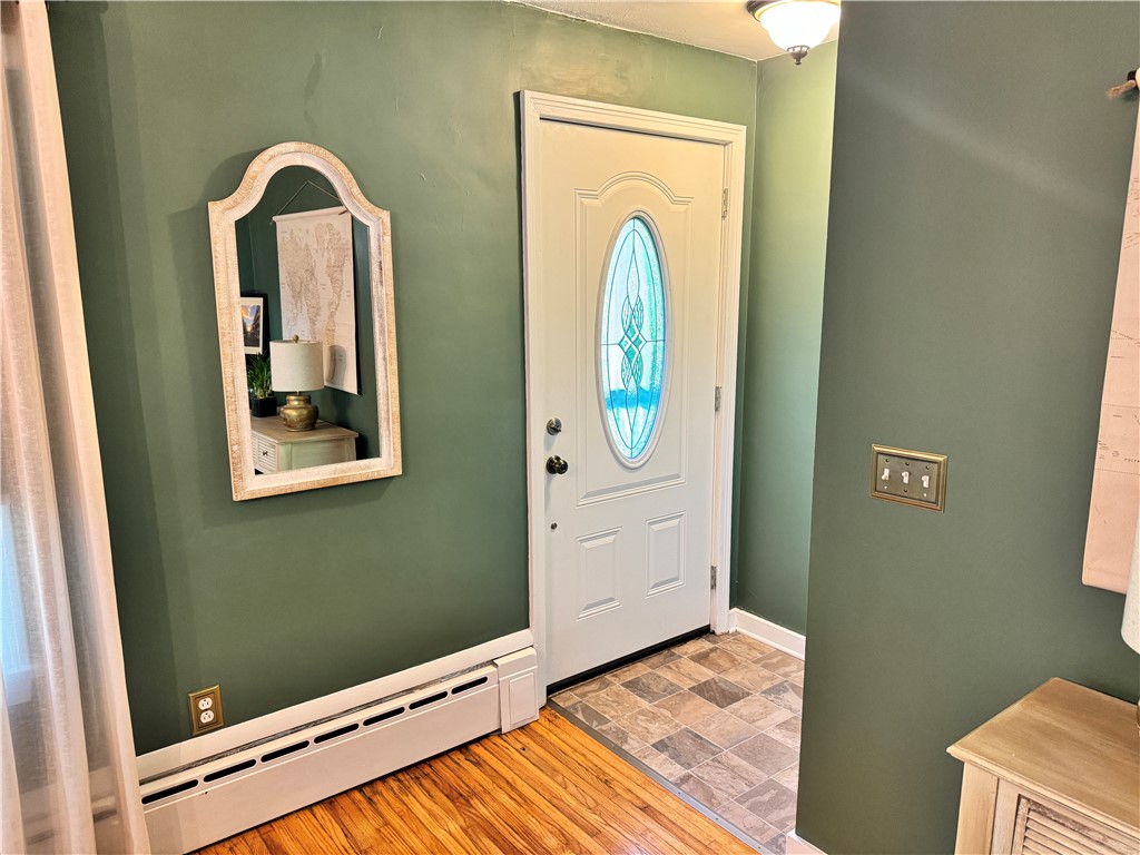 707 Webster Road Webster, NY 14580 - Photo 2 of 26