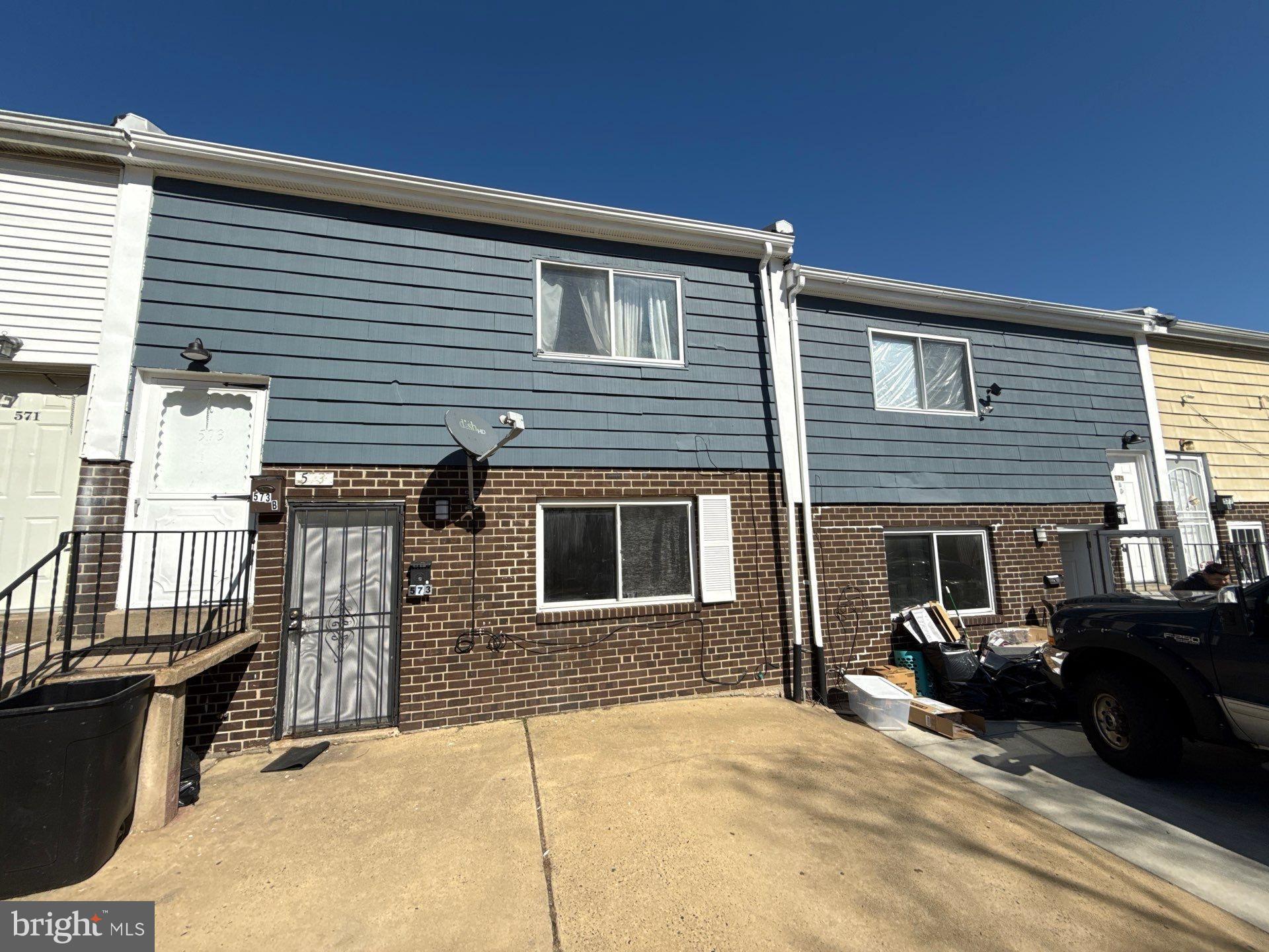 Welcome to 573 Allengrove St