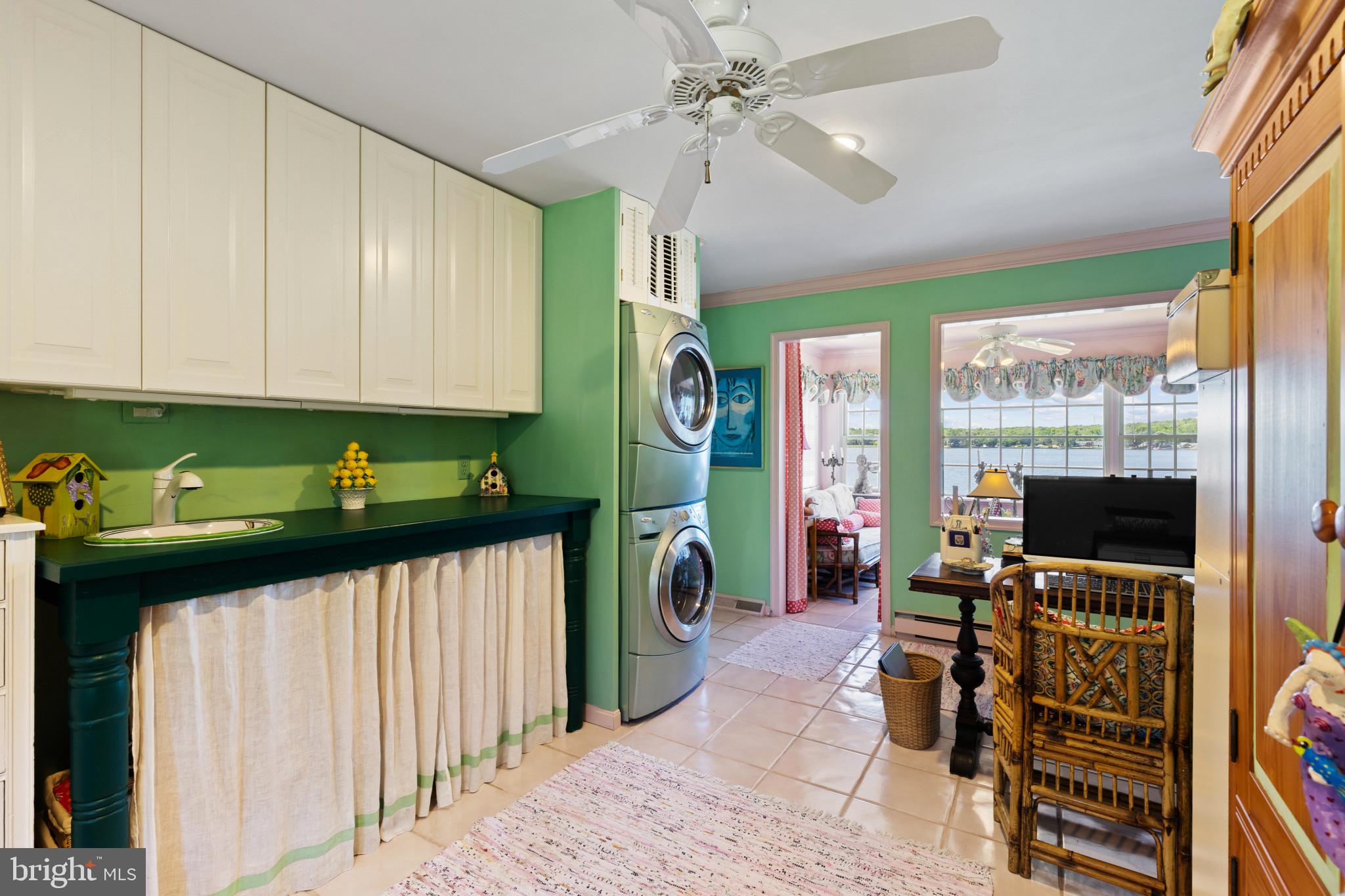 1552 Widows Mite Road Edgewater, MD 21037 - Photo 12 of 51 Laundry/multi-purpose entrance/utility