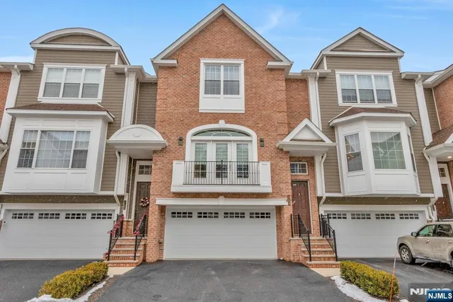 $1,295,000 | 704 Opus Way, Unit 704, Montvale, NJ 07645