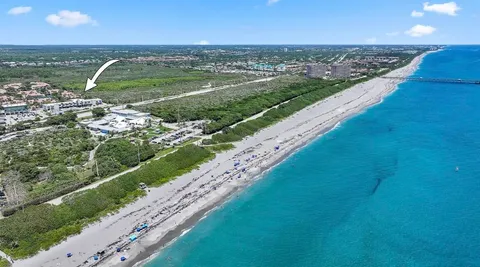 $650,000 | 401 Sea Oats Drive, Unit D, Juno Beach, FL 33408