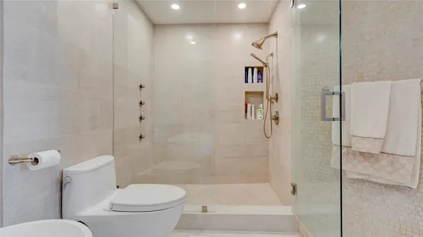 $6,500 | 4240 Galt Ocean Drive, Unit 1006, Fort Lauderdale, FL 33308