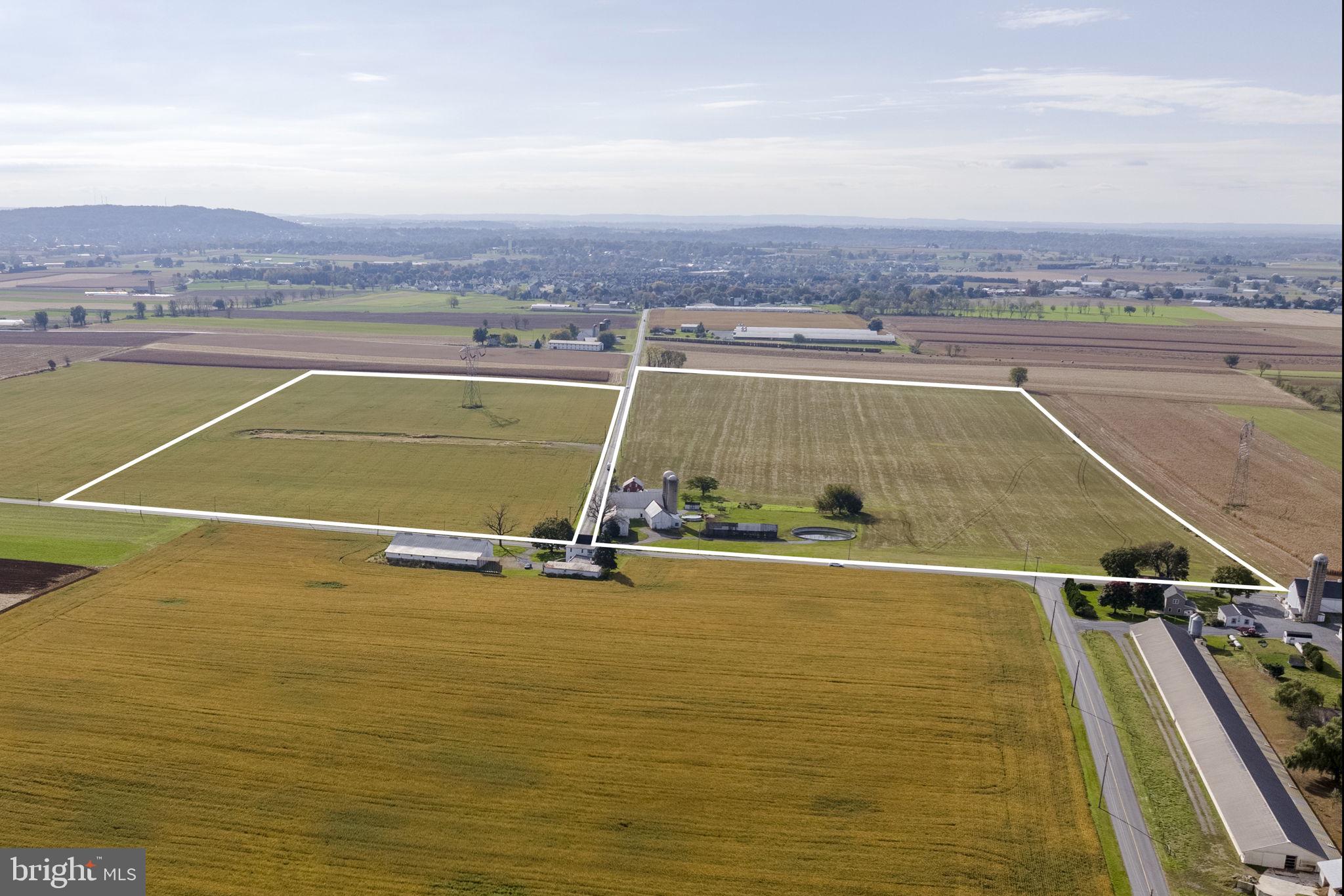a view of an outdoor space and lakeside