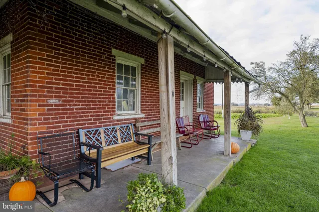 $1,000,000 | 490 Weidmansville Road, Ephrata, PA 17522