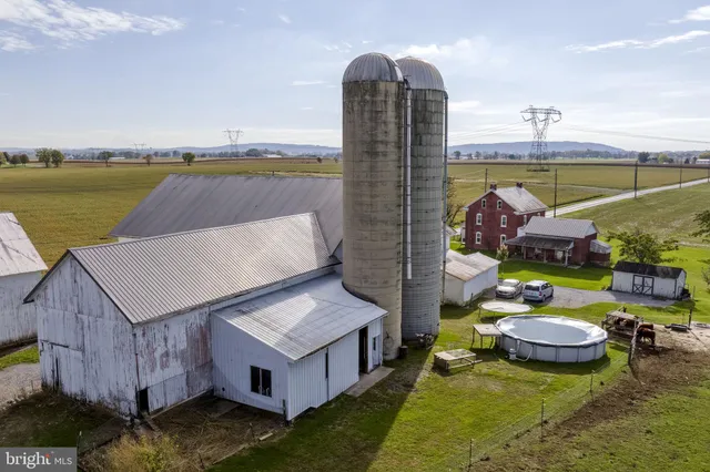 $1,000,000 | 490 Weidmansville Road, Ephrata, PA 17522