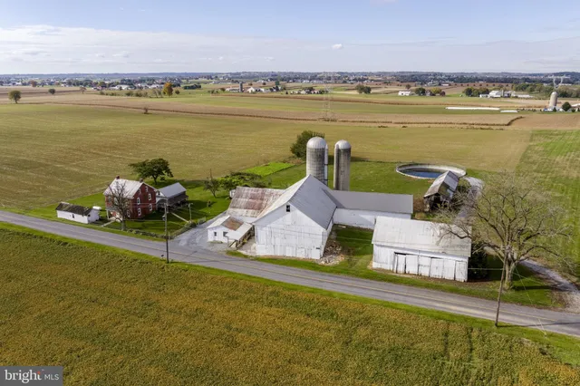 $1,000,000 | 490 Weidmansville Road, Ephrata, PA 17522